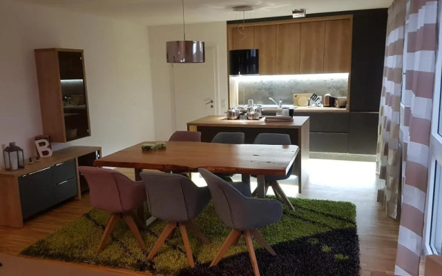 Luxury Belvedere View New Apartment