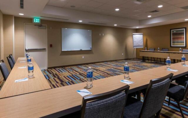 Fairfield Inn & Suites Boston Marlborough/Apex Center