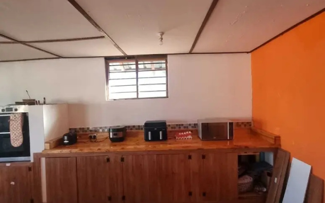 Luxurious 4-bedroom House With Private Pool in Kikambala