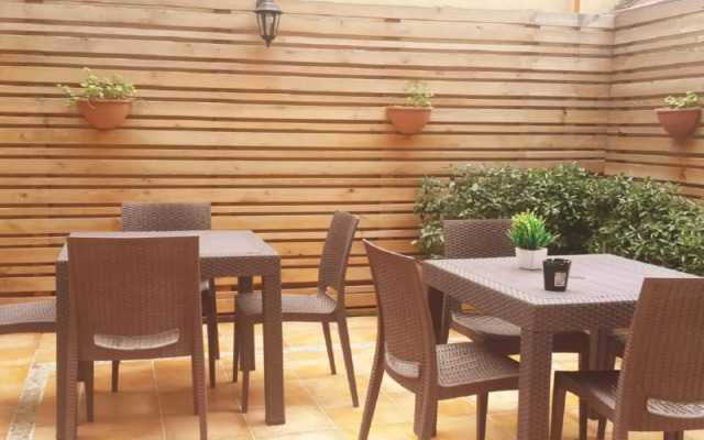 Valentine Suites Hotel