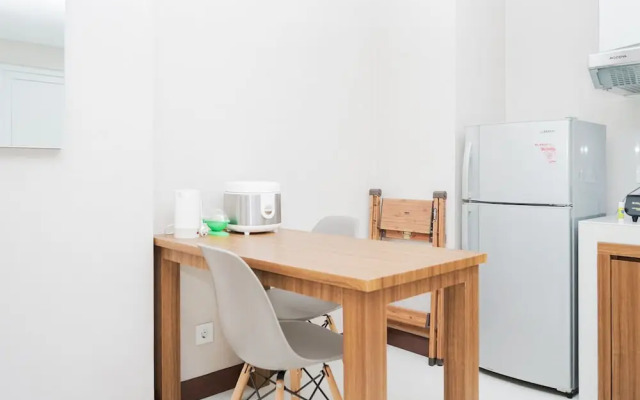 Comfortable 2BR Apartment at Springwood Residence