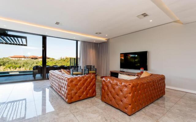10-11 Ocean’s Edge, Zimbali – 8 Bedroom