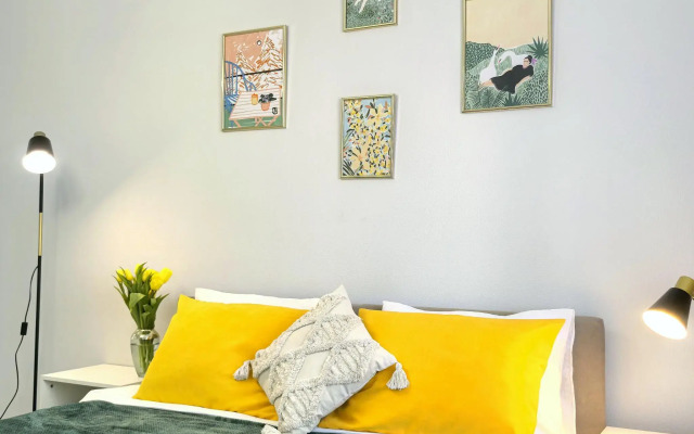 Apartment on 3b Montclair Street