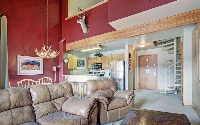 River Mnt Lodge E302