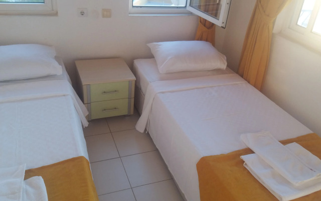 Saranda Beach Pansiyon