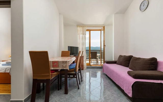 Apartment Josip 828