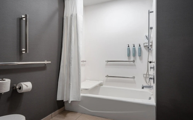 Courtyard by Marriott Cleveland TN