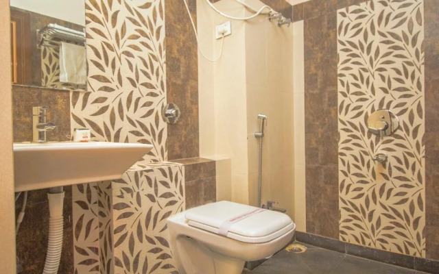 Hotel Debrani International
