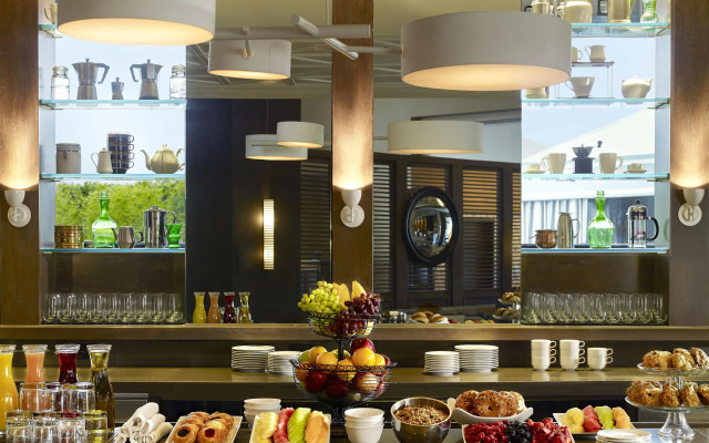 Hyatt Centric Delfina Santa Monica
