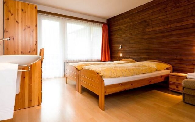 Atlas, Hotel
