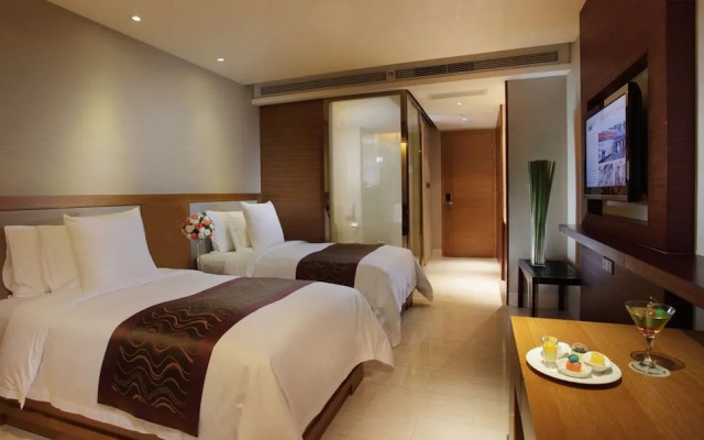 Phoenix Waterside Gloria Resort