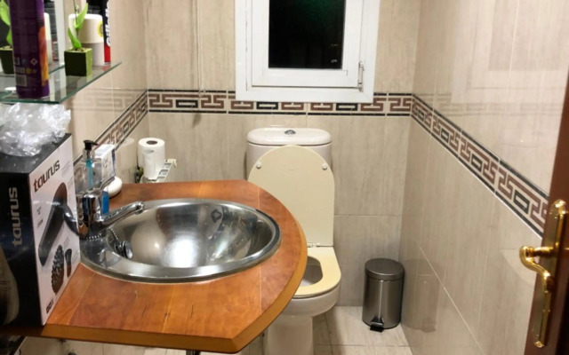 Luxurious 5 Bedroom Apartment in Moncloa-Aravaca