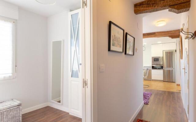 MUNDAKA by Aston Rentals
