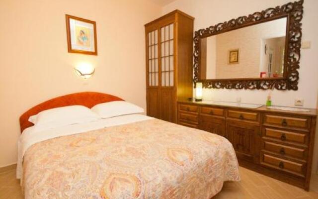 Rooms Nadica