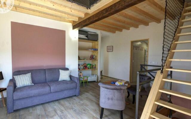 Gîte Panissières, 3 pièces, 8 personnes - FR-1-496-215