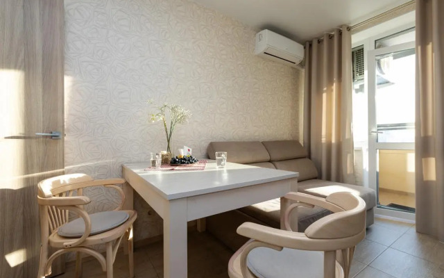 Этажидейли на переулке Трамвайном 2/1