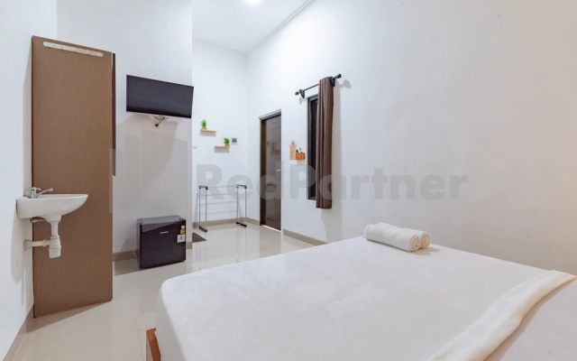 Ummi Home Syariah Mitra RedDoorz – Bathroom – Tegal