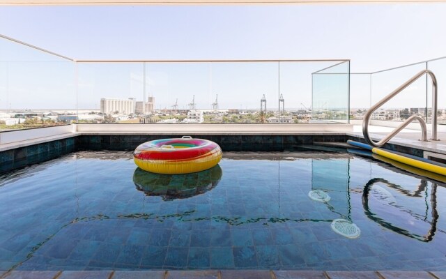 The Pool & Sun Penthouses Collection