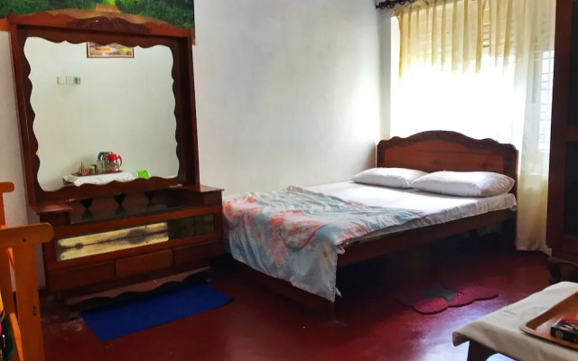 Mango Tree House