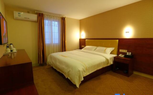 Lianjia Inn (Xiamen Railway Station South Square)