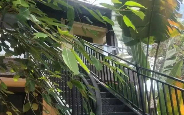 Xishuangbanna Jinghong Pu'er Yard