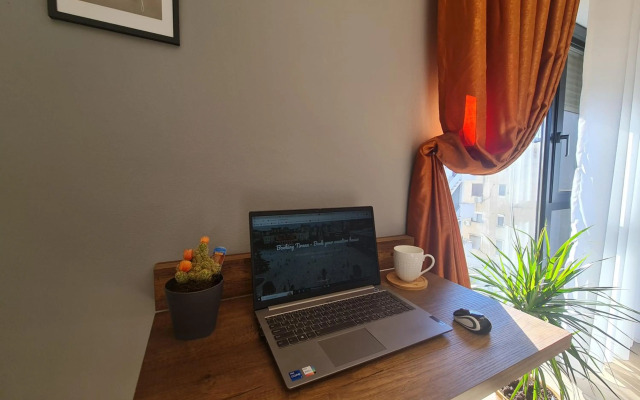 Sunny Apartment - Blloku Tirana, near Lake