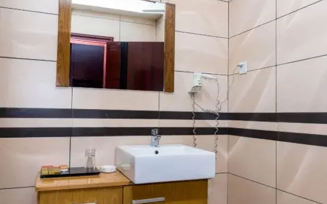 Yijia Business Hostel
