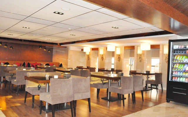 Top Elites City Resort Spa Hotel