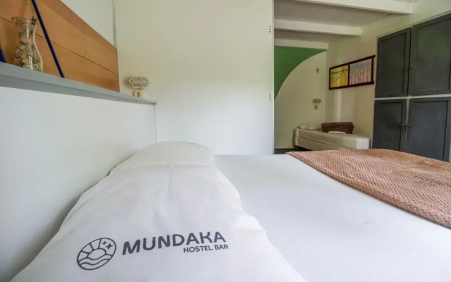 Mundaka Hostel y Bar - Adults Only