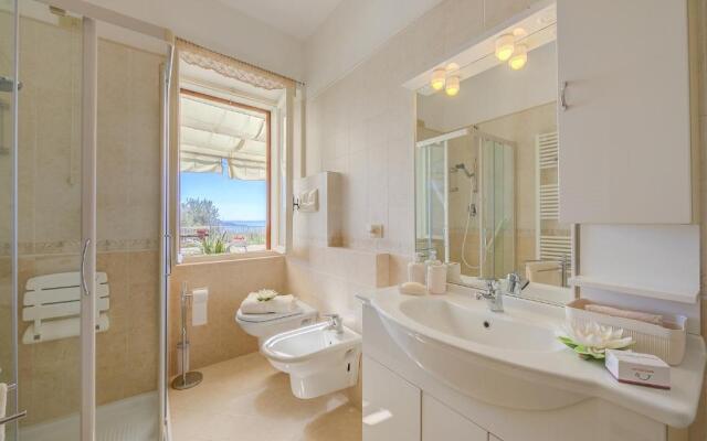 Gemma -hilly Area- Relax With View Lake