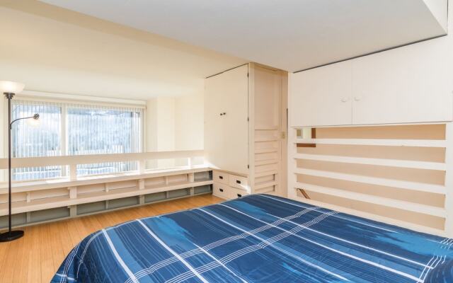 Vail Loft Near Year-Round Attractions by RedAwning