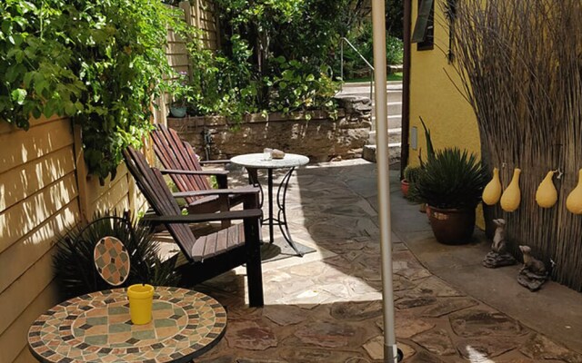 Maison Ambre Guesthouse