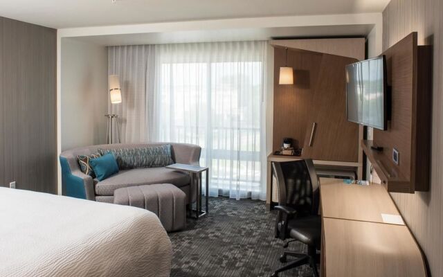 Courtyard Albany Clifton Park