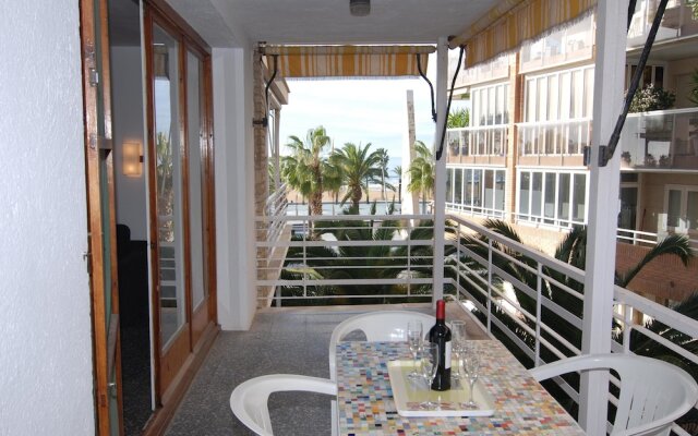 Apartamentos Zeus Alexis