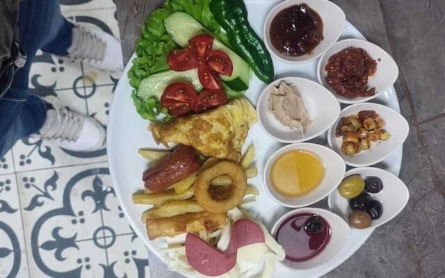 Çeti̇n Rezi̇dans Otel