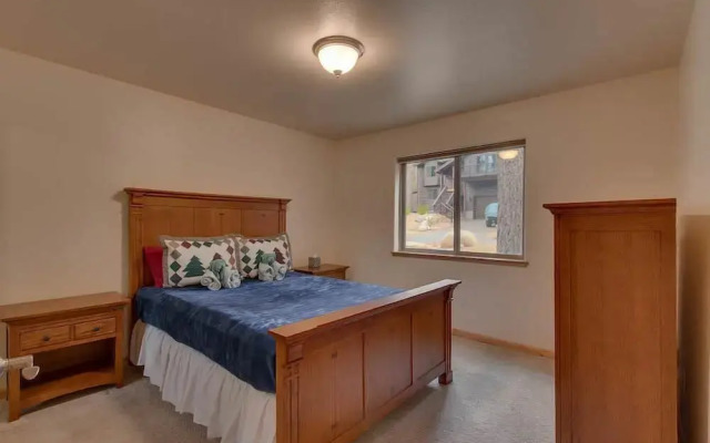 Angora Mountain Lodge - Pool Table, Ping Pong, Shuffle Board