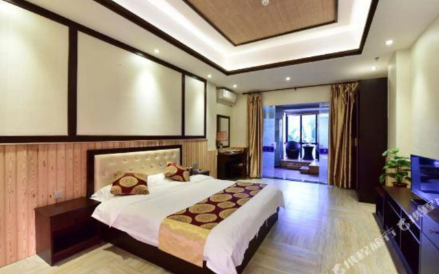 Linyu Huaxi Hot Spring Holiday Hotel