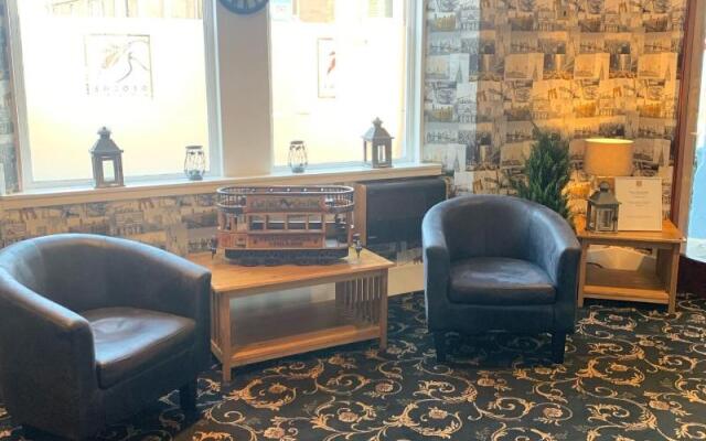 George Hotel