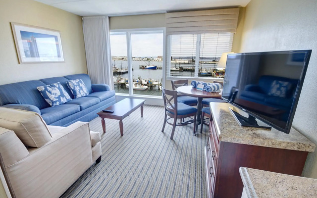 Club Wyndham Inn on Long Wharf