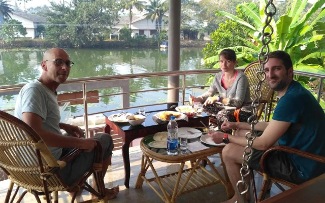 Mango Kerala Houseboats