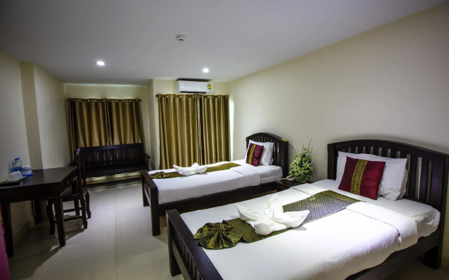 Maharaj Grand