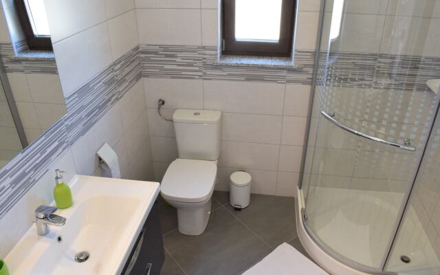 Luxury Apartments Otia