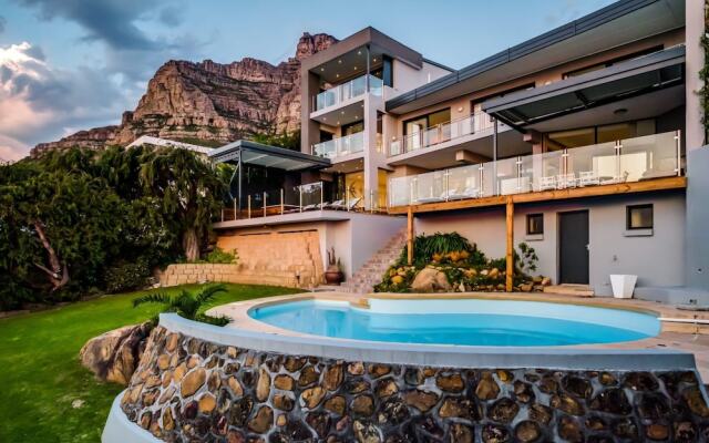 Perfect Family Holiday Villa in Camps Bay Spindrift