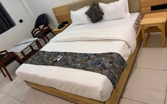 Hotel Royal Manor-Rajkot