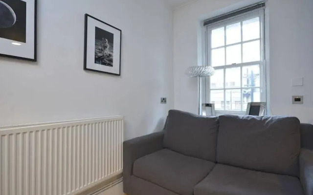 Uber London Theatre Land House