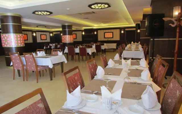 Noble Hotel