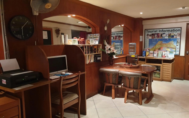 Chaiyapoon Inn