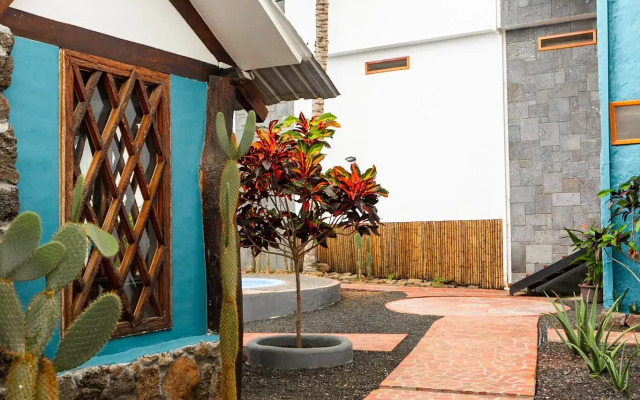Hostal Baltra (Galapagos Apart and Suites)