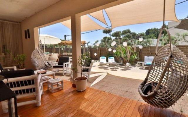 Les Chambres dHôtes du Grand Mornas