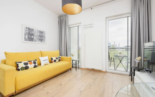 Studio With Parking in Wola by Renters